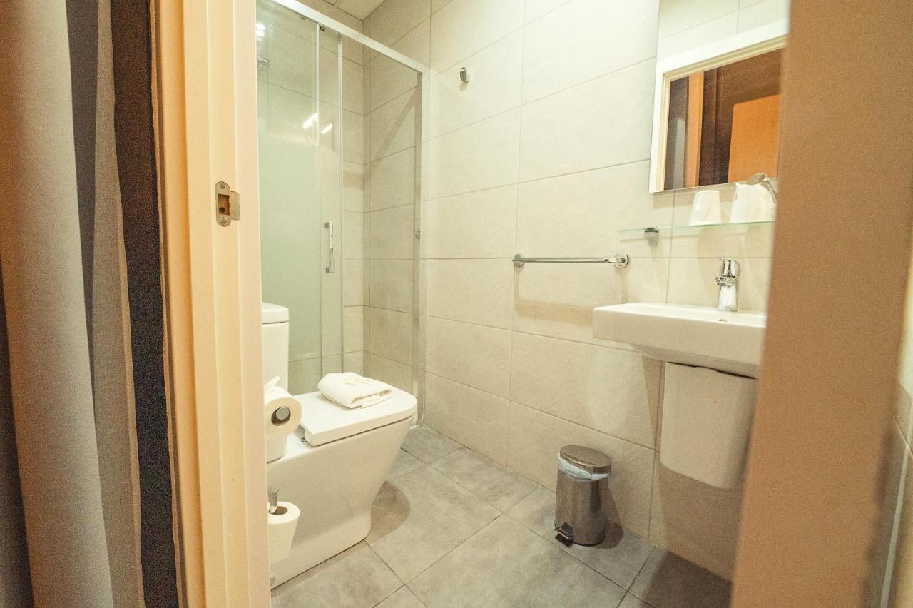 Hostal Live Natura Barcelona (Adults Only) Eksteriør bilde