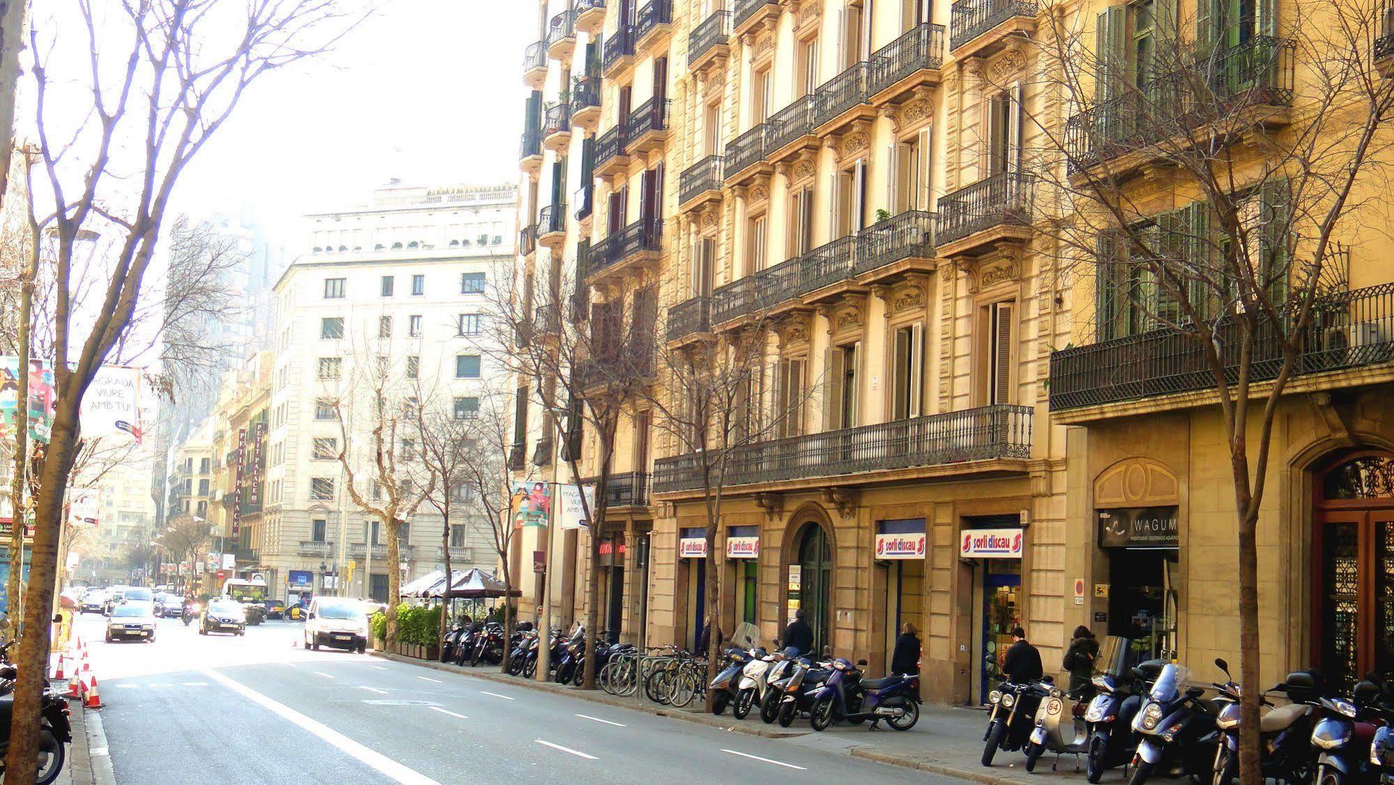 Hostal Live Natura Barcelona (Adults Only) Eksteriør bilde